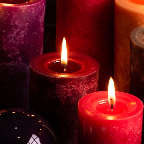 Bougies piliers de couleur unie