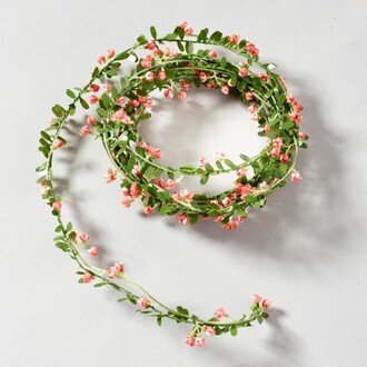 Plastic Gypso Garland Lilly